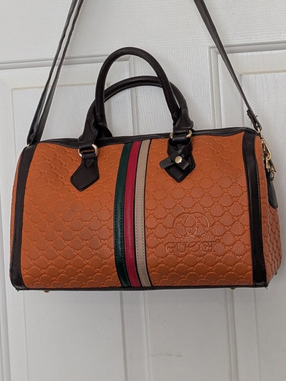 Women's Gucci Vintage Shoulder Bag  Purse Orange